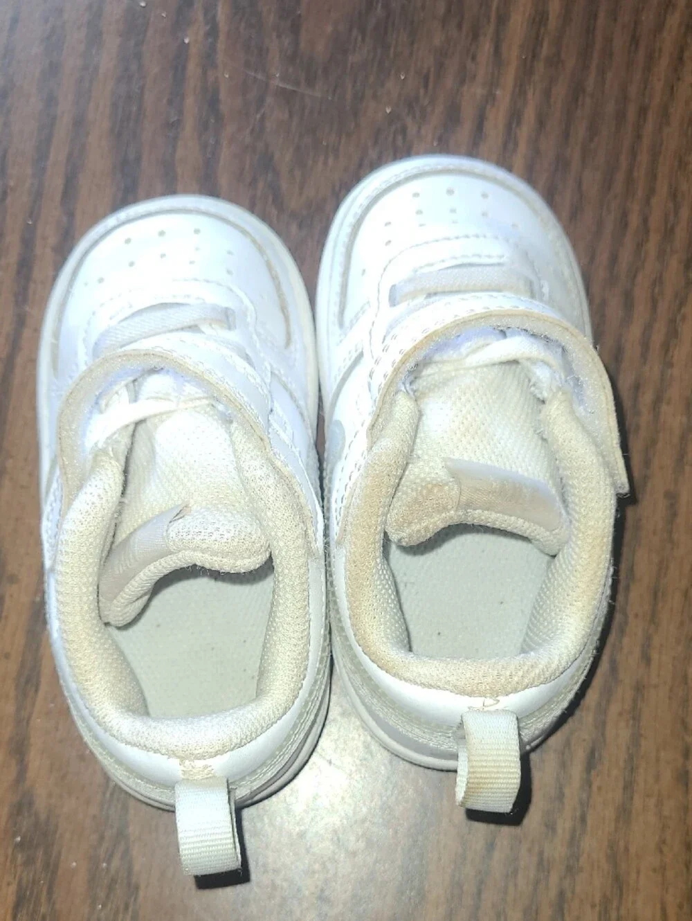 Nike iconic swoosh
